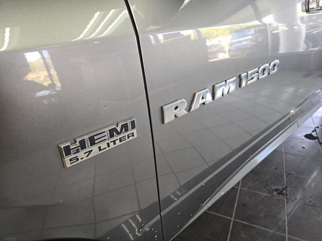 Photo of 2012 Mineral Gray Metallic Clearcoat RAM 1500
