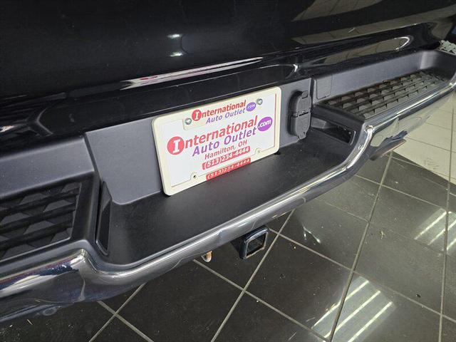Photo of 2019 Diamond Black Crystal Pearlcoat RAM 1500