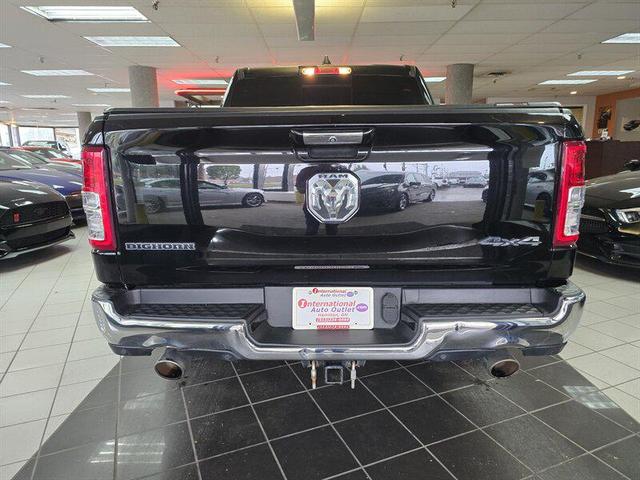 Photo of 2019 Diamond Black Crystal Pearlcoat RAM 1500