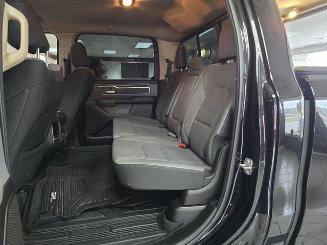 Photo of 2019 Diamond Black Crystal Pearlcoat RAM 1500