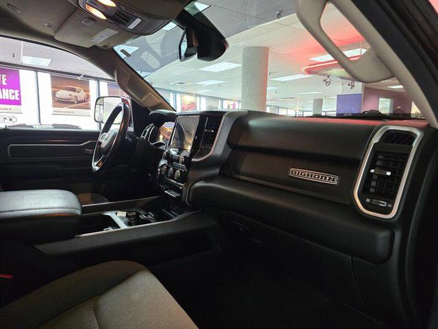 Photo of 2019 Diamond Black Crystal Pearlcoat RAM 1500
