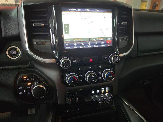 Photo of 2019 Diamond Black Crystal Pearlcoat RAM 1500