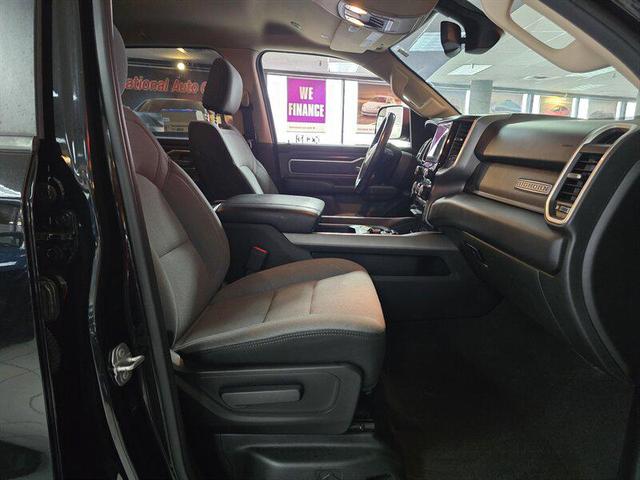Photo of 2019 Diamond Black Crystal Pearlcoat RAM 1500