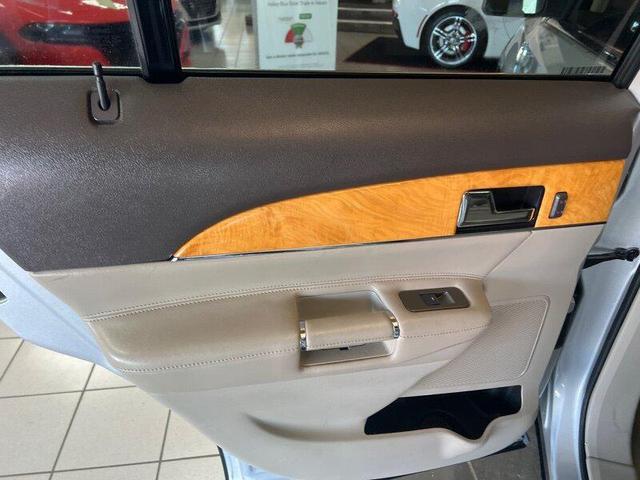 Photo of 2011 Gold Leaf Metallic Lincoln MKX