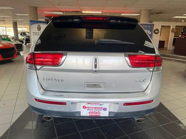 Photo of 2011 Gold Leaf Metallic Lincoln MKX