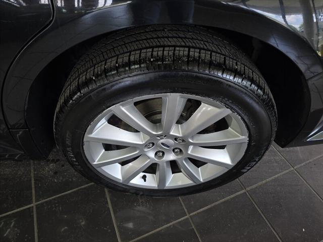 Photo of 2012 Black Ford Flex