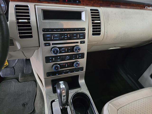 Photo of 2012 Black Ford Flex