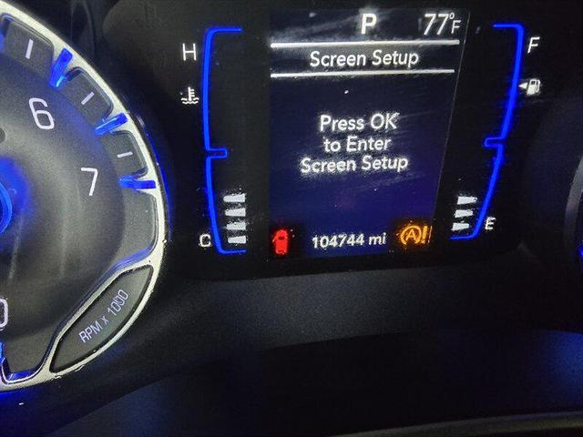 Photo of 2018 Bright White Clearcoat Chrysler Pacifica