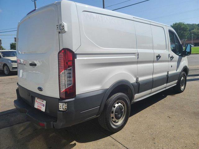 Photo of 2017 Oxford White Ford Transit-250
