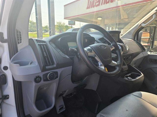 Photo of 2017 Oxford White Ford Transit-250
