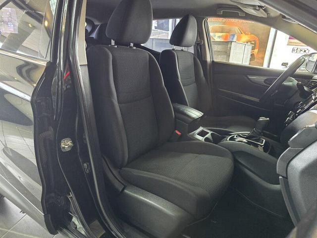 Photo of 2019 Magnetic Black Pearl Nissan Rogue Sport