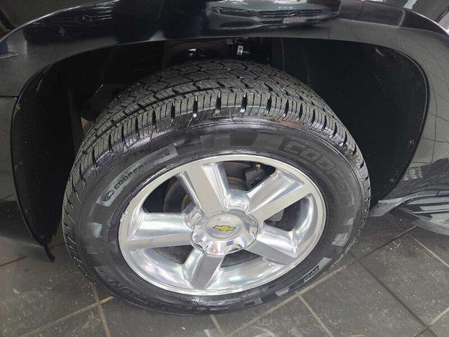 Photo of 2012 Black Chevrolet Suburban