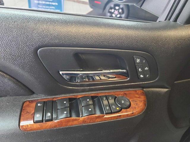 Photo of 2012 Black Chevrolet Suburban