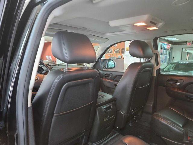 Photo of 2012 Black Chevrolet Suburban