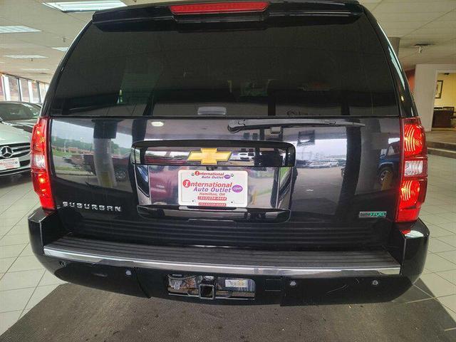 Photo of 2012 Black Chevrolet Suburban
