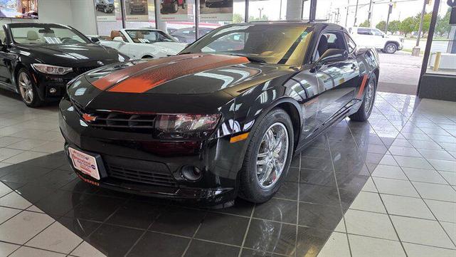 Photo of 2015 Black Chevrolet Camaro