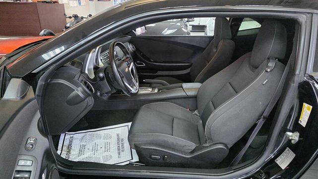 Photo of 2015 Black Chevrolet Camaro