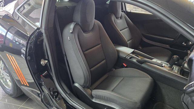 Photo of 2015 Black Chevrolet Camaro