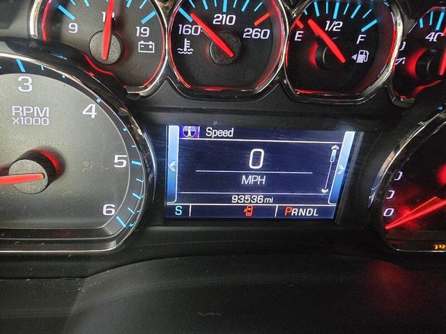 Photo of 2018 Iridescent Pearl Tricoat Chevrolet Suburban