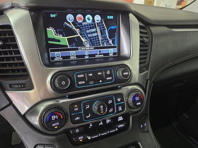 Photo of 2018 Iridescent Pearl Tricoat Chevrolet Suburban