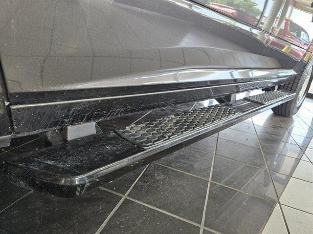 Photo of 2018 Granite Crystal Metallic Clear Coat RAM 1500