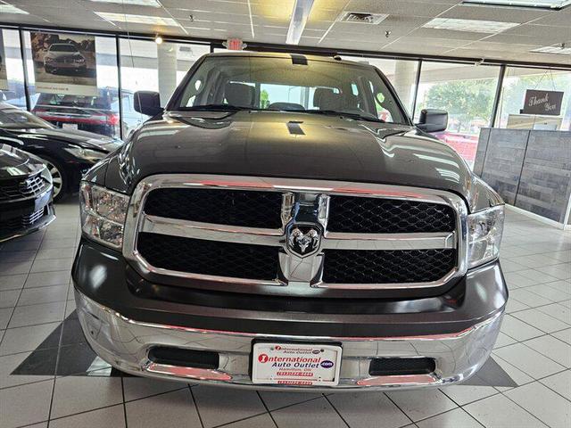 Photo of 2018 Granite Crystal Metallic Clear Coat RAM 1500