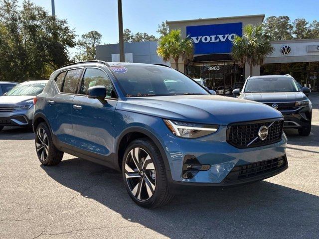 2023 Volvo XC40