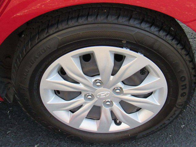 Photo of 2021 Pomegranate Red Hyundai Accent