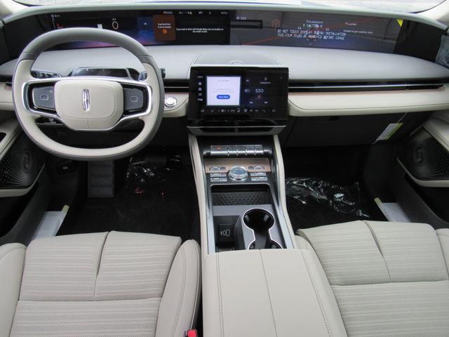 Photo of 2025 Silver Radiance Metallic Clearcoat Lincoln Nautilus