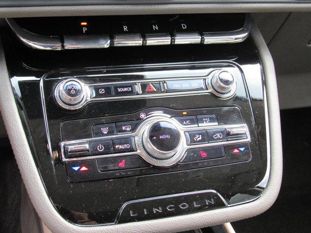 Photo of 2022 Silver Radiance Metallic Clearcoat Lincoln Corsair