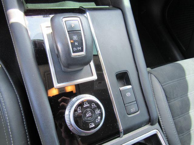 Photo of 2022 White Diamond Mitsubishi Outlander