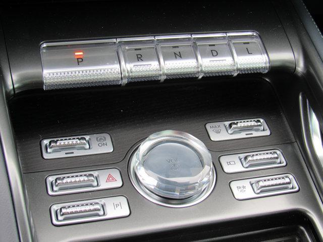 Photo of 2025 WHITE PLATINUM Lincoln Nautilus