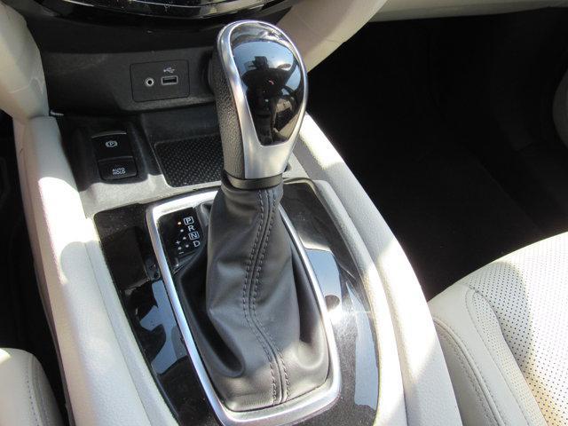 Photo of 2022 Magnetic Black Pearl Nissan Rogue Sport