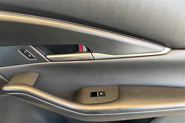 Photo of 2023 Snowflake White Pearl Mica Mazda CX-30