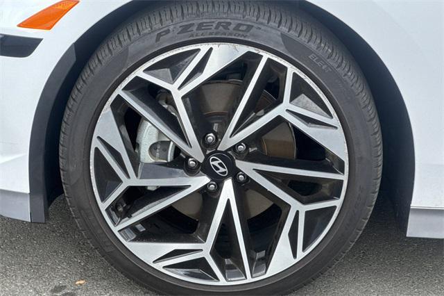 Photo of 2023 Serenity White Hyundai IONIQ 6