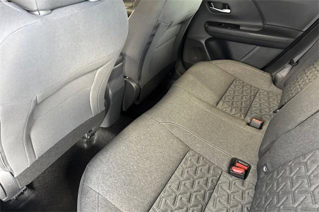 Photo of 2026 Aspen White Tricoat Nissan Kicks