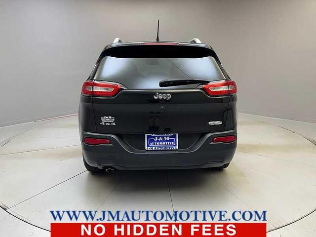 Photo of 2014 Brilliant Black Crystal Pearlcoat Jeep Cherokee