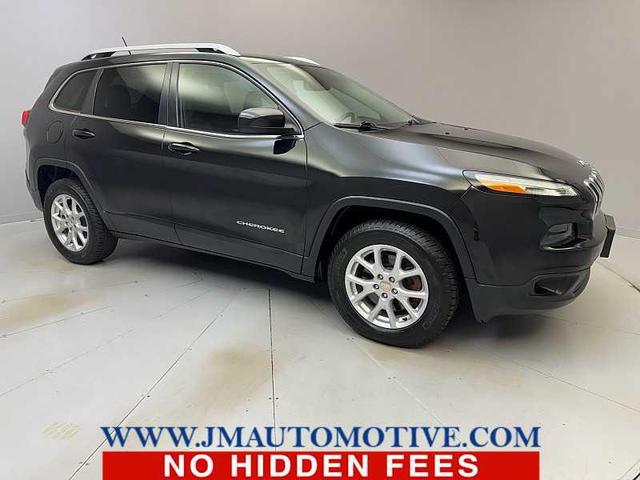 Photo of 2014 Brilliant Black Crystal Pearlcoat Jeep Cherokee