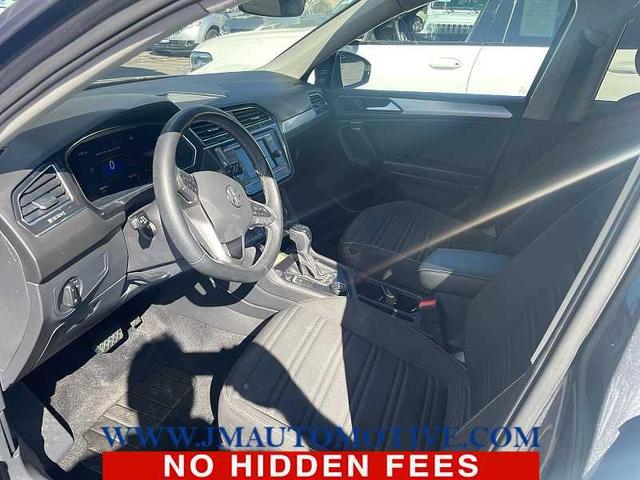 Photo of 2022 Platinum Gray Metallic Volkswagen Tiguan