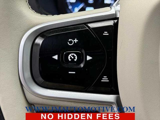Photo of 2020 Crystal White Pearl Metallic Volvo V60