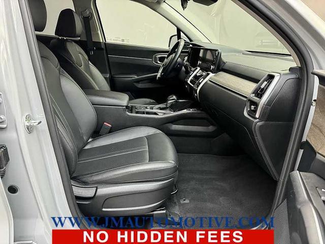 Photo of 2022 Wolf Gray Kia Sorento