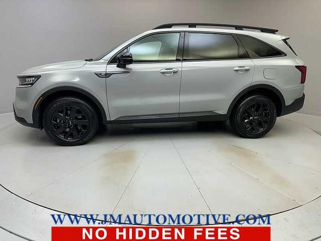 Photo of 2022 Wolf Gray Kia Sorento