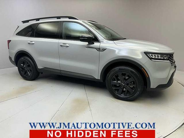 Photo of 2022 Wolf Gray Kia Sorento