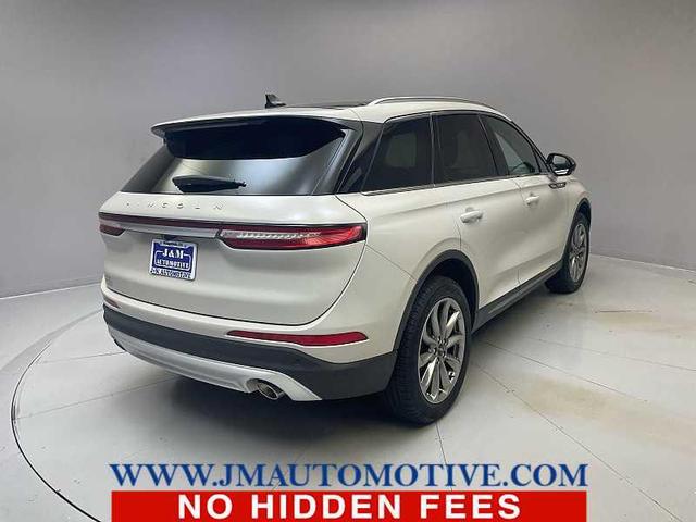 Photo of 2021 CERAMIC PEARL Lincoln Corsair