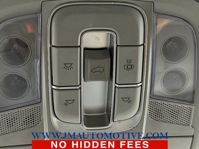 Photo of 2020 Quartz White Hyundai SANTA FE