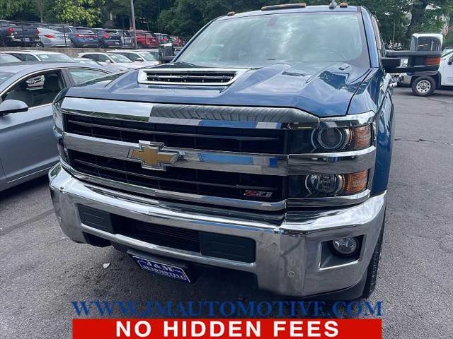 Photo of 2018 Deep Ocean Blue Metallic Chevrolet Silverado 2500