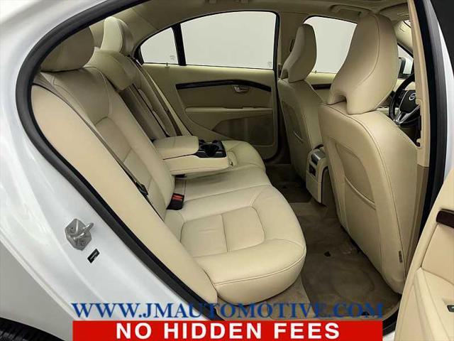 Photo of 2015 Crystal White Pearl Volvo S80