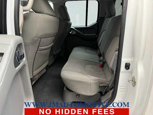 Photo of 2019 Glacier White Nissan Frontier