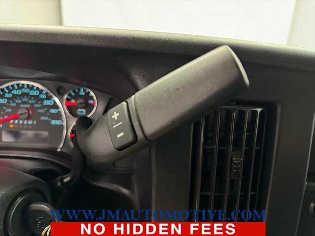 Photo of 2019 Summit White Chevrolet Express 3500