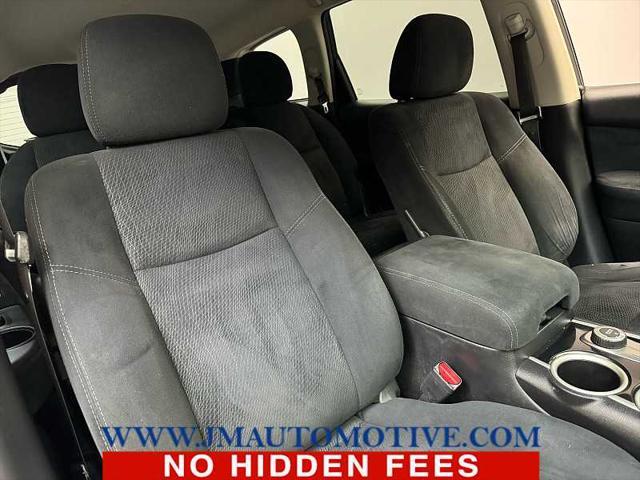 Photo of 2014 Brilliant Silver Nissan Pathfinder
